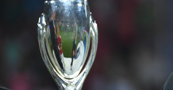 Към това число влизат и отборите на Байерн Мюнхен и Севиля