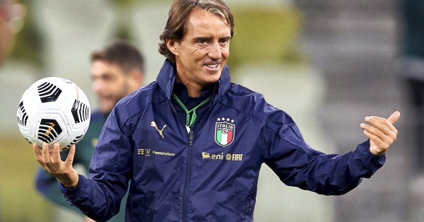 Това означава че начело на италианския отбор отново ще бъде