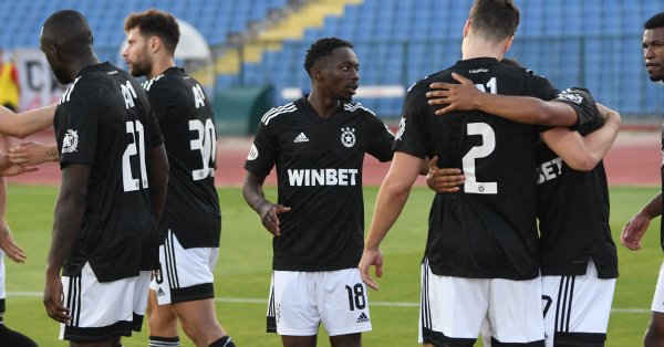 УЕФА обяви точните дати и началните часове на мачовете от