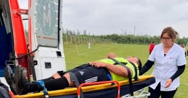 Двамата са разменили няколко думи като фенът се е възползвал