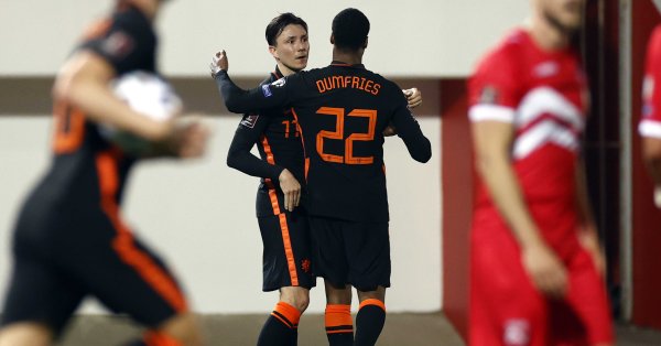 Нидерландия очаквано разгроми футболното джудже Гибралтар със 7 0 като гост