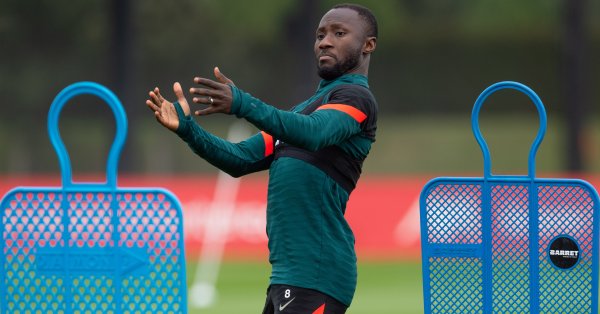 През новата кампания Кейта има здравословни проблеми и игра само