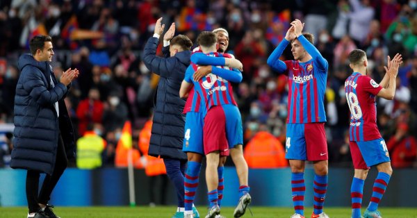 Успехът качи Барса в Топ 4 за първи път от