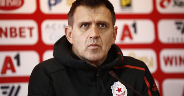 Бившият старши треньор на ЦСКА Бруно Акрапович напусна България вчера.