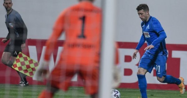Левски ще уреди швейцарския защитник Драган Михайлович за гостуването на