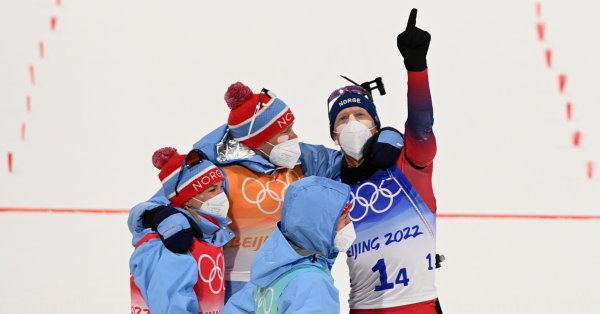 Руският олимпийски комитет в състав Юлияна Нигматулина Кристина Резцова Александър