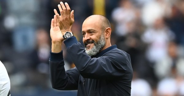 Мениджърът на Тотнъм Нуно Ешпирито Санто бе определен за най добър