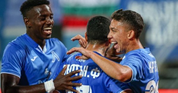 Под публикацията са изброени цифрите от статистиката на 21 годишния национал