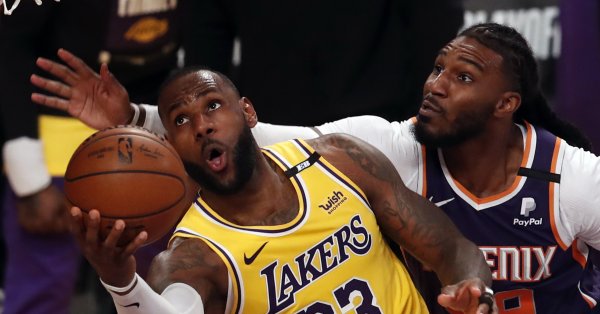 ЛеБрон Джеймс регистрира един от най големите провали в забележителната си