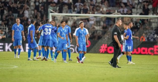 От 20 30 часа Септември приема Левски на Националния стадион Сините