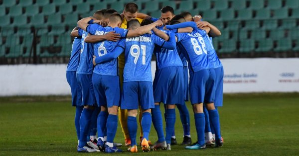 Левски разполага с най младия отбор в елита отчете и футболната