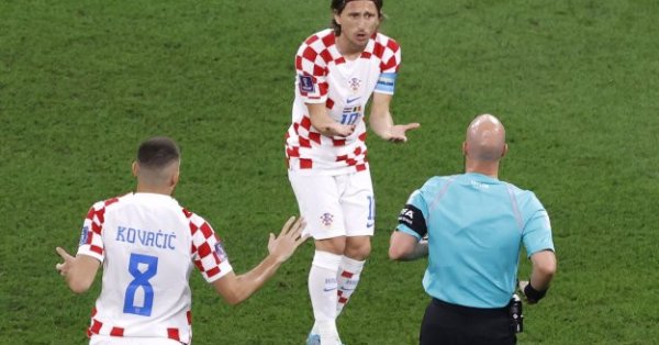 Победителят от сблъсъка между хървати и бразилци ще играе на
