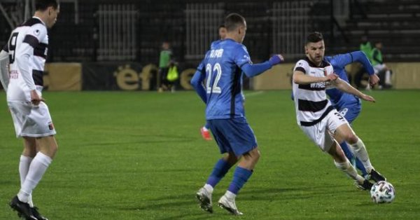 Локомотив Пловдив ще пусне в продажба билетите за предстоящия мач