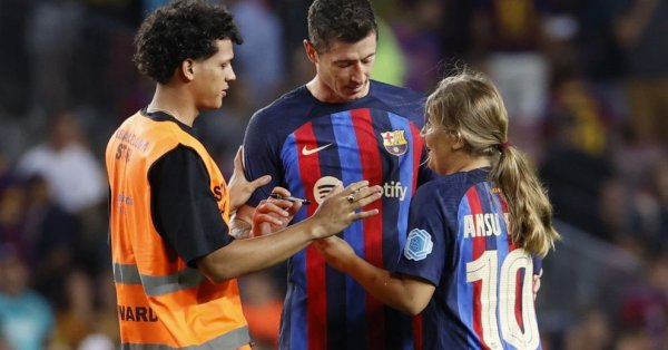 Треньорът на Барселона подчерта че каталунският клуб трябва да играе