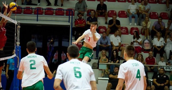 Истинска полуфинална битка не се получи Волейболистите на България доминираха