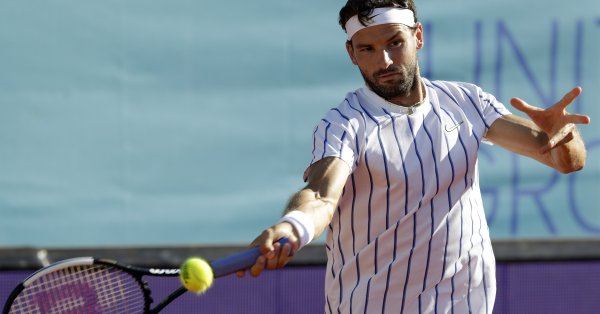 През втората част Григор отново проби за 1 0 Нашето момче вдигна темпото и при