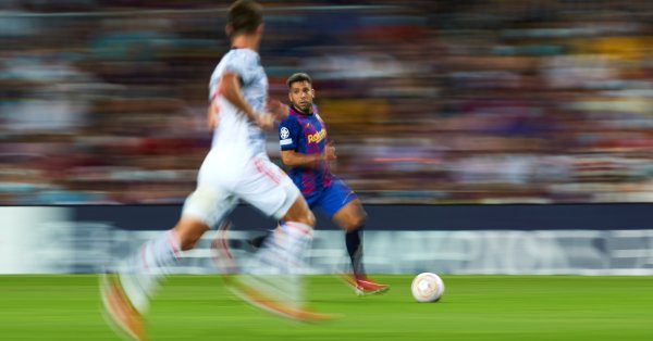 Защитникът на Барселона Жорди Алба получи контузия по време на