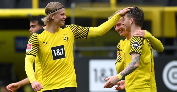 Нападателят на Борусия Дортмунд Ерлинг Холанд заяви че ще се