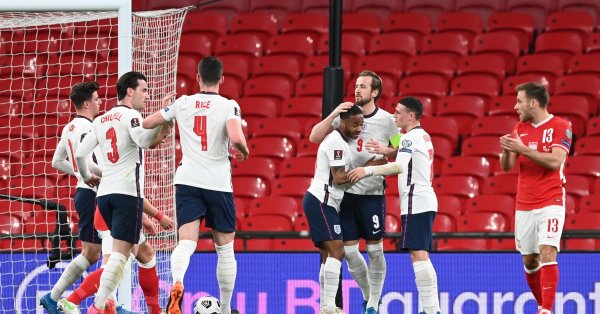 Англия постигна третата си поредна победа в Група I на