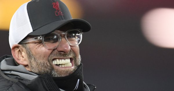 Къртис Джоунс уелският национал Неко Уилямс и Рийс Уилямс направиха