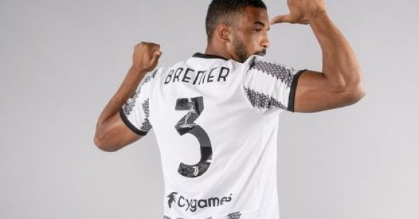 25 годишният Бремер се присъедини към Торино през 2018 година от