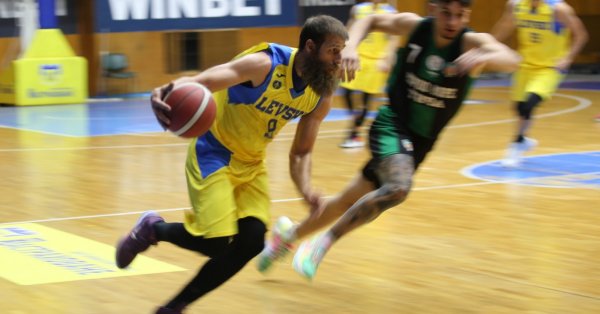 Шампионът в НБЛ за сезон 2020 2021 Левски започна защитата на титлата