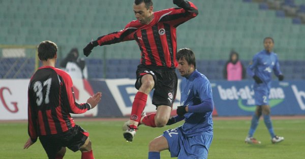 Българският футбол се прочу с нов куриоз Една от най авторитетните