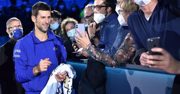 При пътуването до Мелбърн е ясно че Новак Джокович е