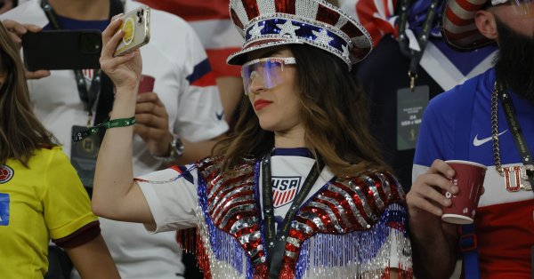 в откриващия си мач на Мондиал 2022 но американките взеха