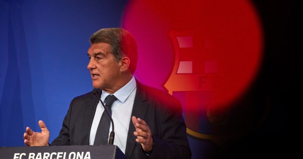 Президентът на Барселона Жоан Лапорта призова за „търпение“ от страна