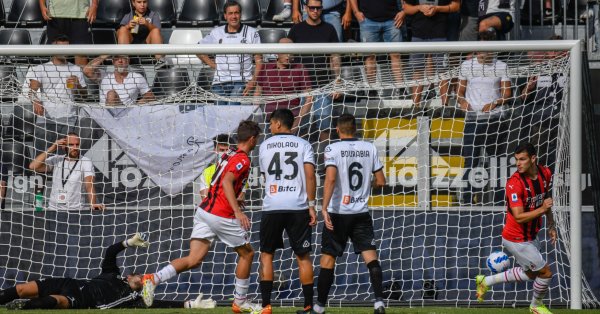 Милан победи с 2 1 като гост Специя с гол в