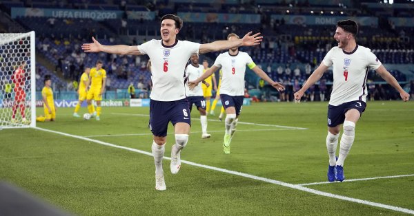 Англия крачи уверено към първи трофей на европейски финали Тимът