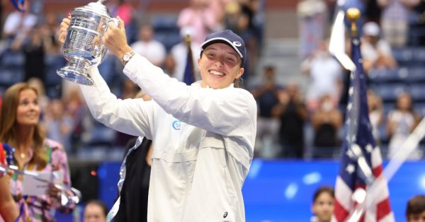 Вторият сет започна по същия начин като Швьонтек поведе пак