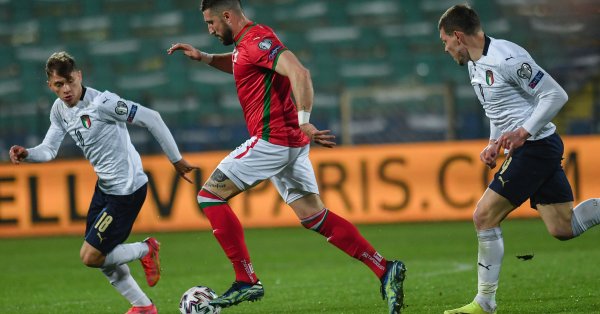 Българският нападател Андрей Гълъбинов официално е играч на италианския Реджина