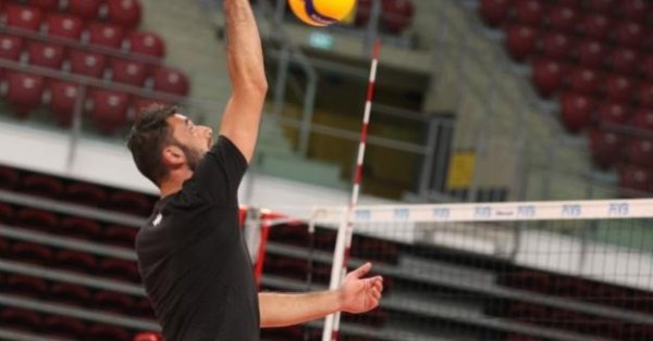 Контузия в гърба измъчва капитана на националния отбор на България