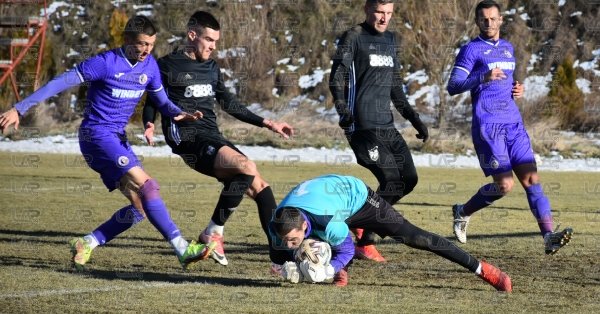 В 70 ата минута Октавио намали пасива на локомотивци с фантастичен