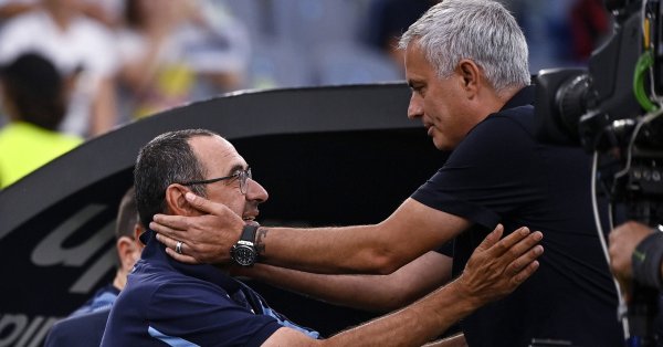 Автобиографията на Марк Клатенбърк Whistle Blower е огромен извор на