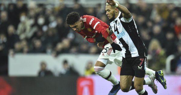 И по време на награждаването му Лонгстаф го защити от