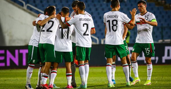 Футболните национали на България записаха втора поредна победа, след като