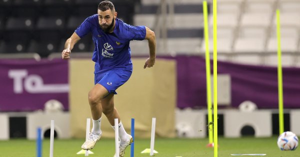 Екип твърди още че е напуснал игрището още в самото