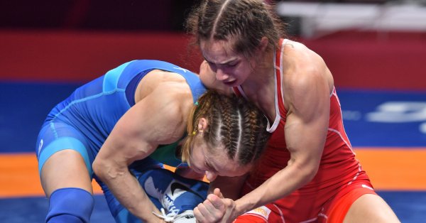Оряшкова пък започна на 76 кг срещу Романа Вовчак (Украйна)