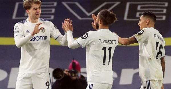 Фулъм Лийдс среща от Висшата лига на Англия стадион