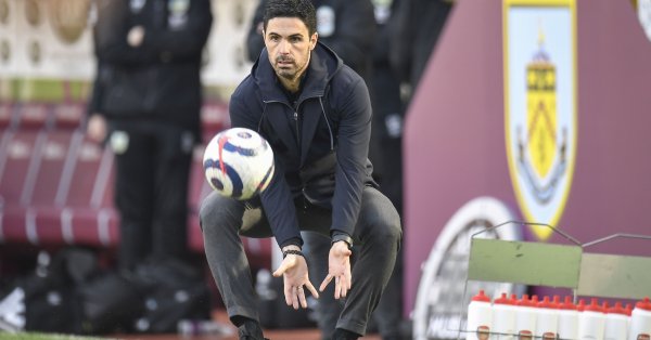 Олимпиакос Арсенал първи осминафинален двубой от Лига Европа Стадион