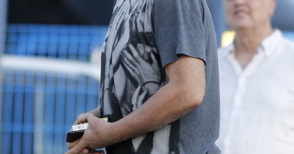 Процедурата по подписването на контракт с австрийската строителна фирма Щрабаг