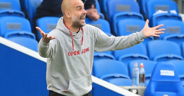 Мениджърът на Манчестър Сити Джосеп Гуардиола похвали Фил Фодън за