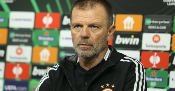 Старши треньорът на ЦСКА Стойчо Младенов ще изпрати свой човек който