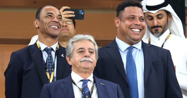 46-годишният Роналдо Назарио ще подпише договор с футболната централа на
