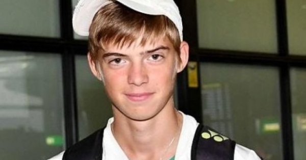 В неделя Нестеров победи с 6 0 6 0 индиеца Бабжу Атуру