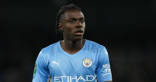 Ромео е крайно талантлив млад футболист който е в началото