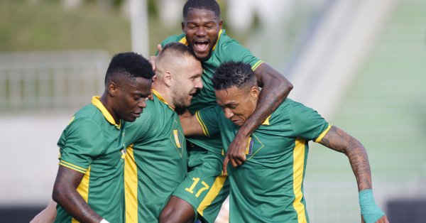 Израелският гранд Макаби Тел Авив извади оферта за крилото на